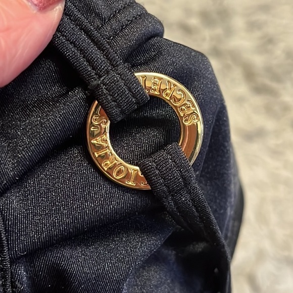 Victoria’s Secret Bikini Top Swimsuit Black Triangle S Small - Picture 4 of 6